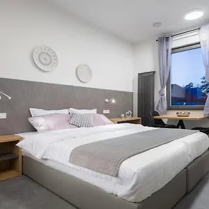 4* Ξενοδοχείο με διαμερίσματα Emona