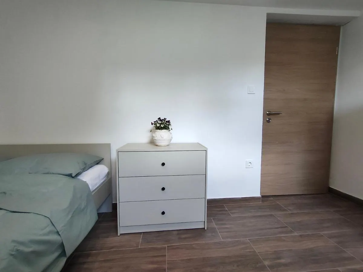Guesthouse Flower Ljubljana Slovenia