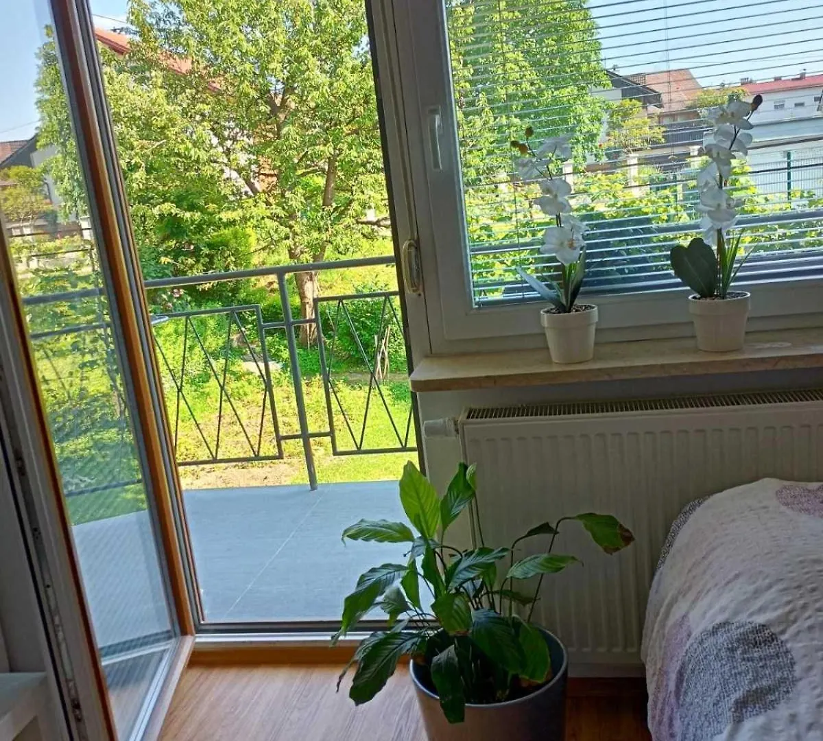 Apartment Guesthouse Flower Ljubljana