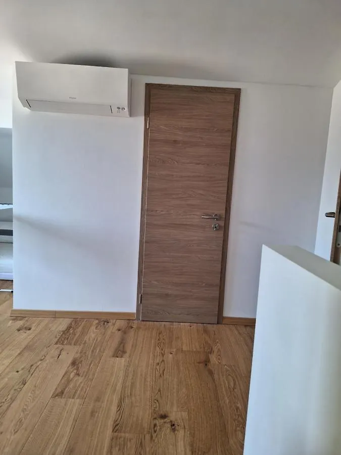 Guesthouse Flower Lubiana Appartamento