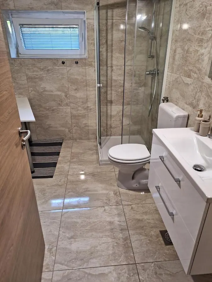 Guesthouse Flower Lubiana Appartamento